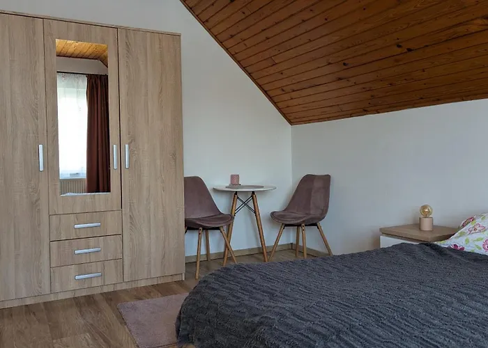 Virágos Apartman Balatonszemes