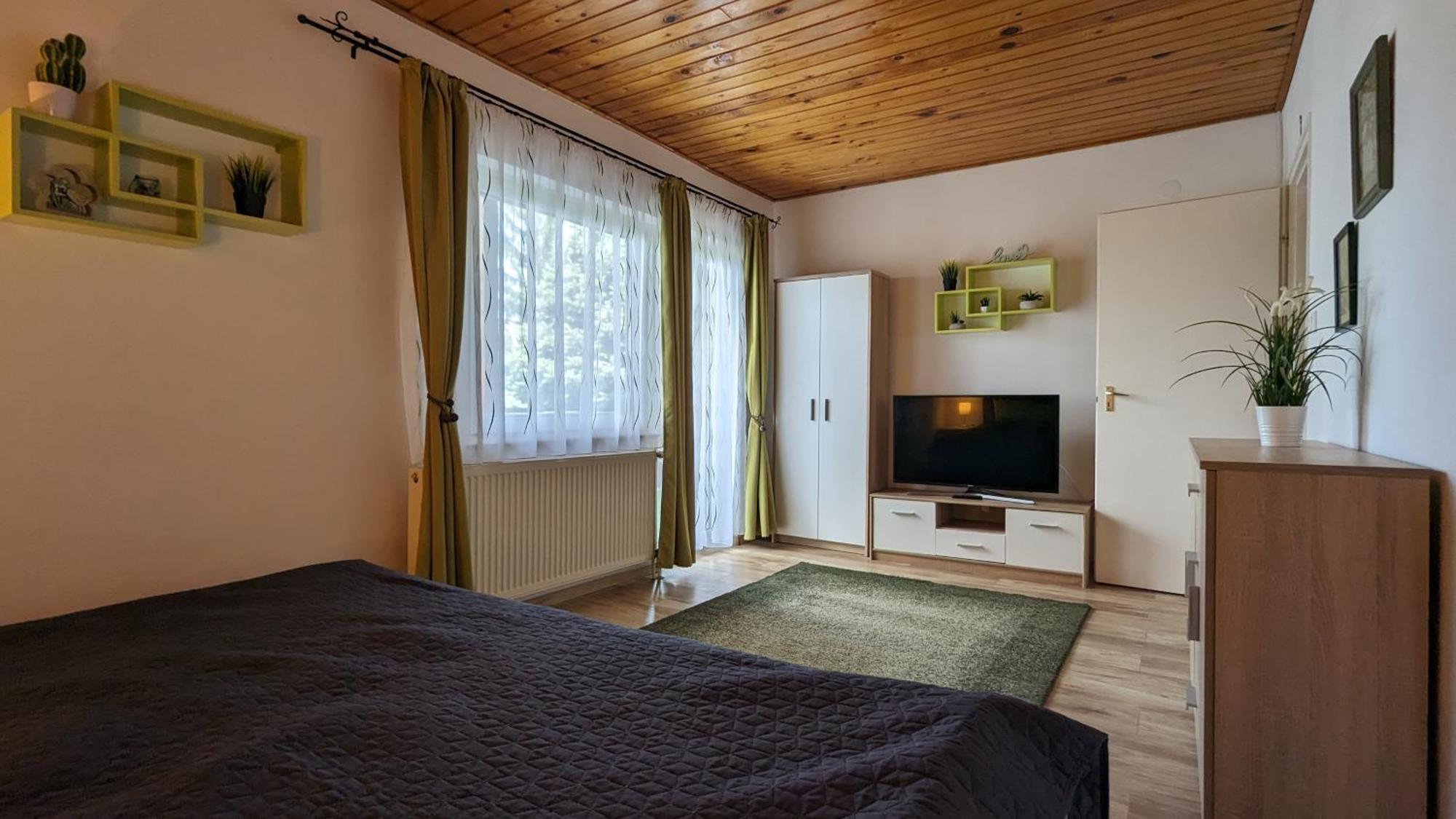 Virágos Apartman Balatonszemes