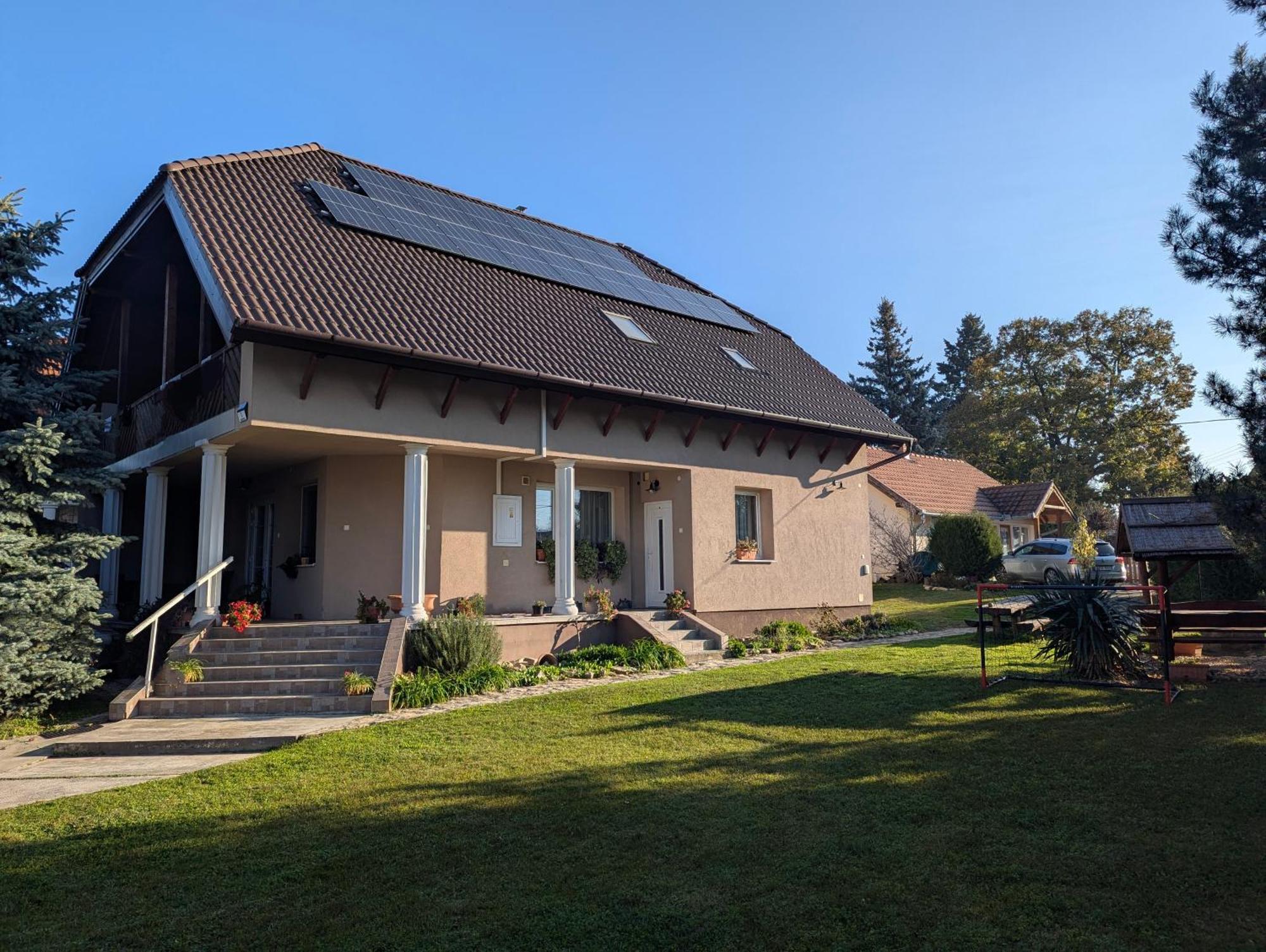Virágos Apartman
